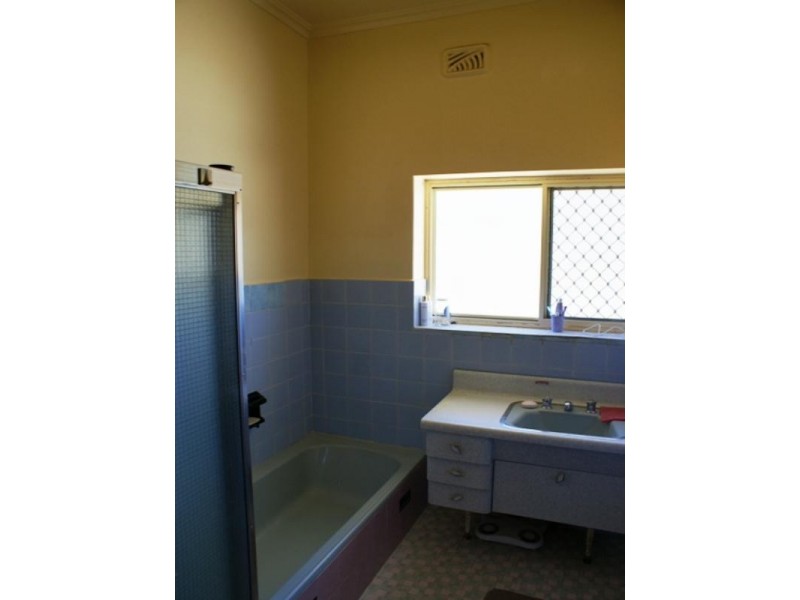 8A Hindmarsh Road, Murray Bridge SA 5253