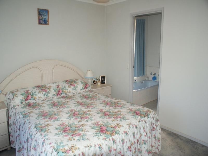 76 Tumbella Drive, Murray Bridge SA 5253