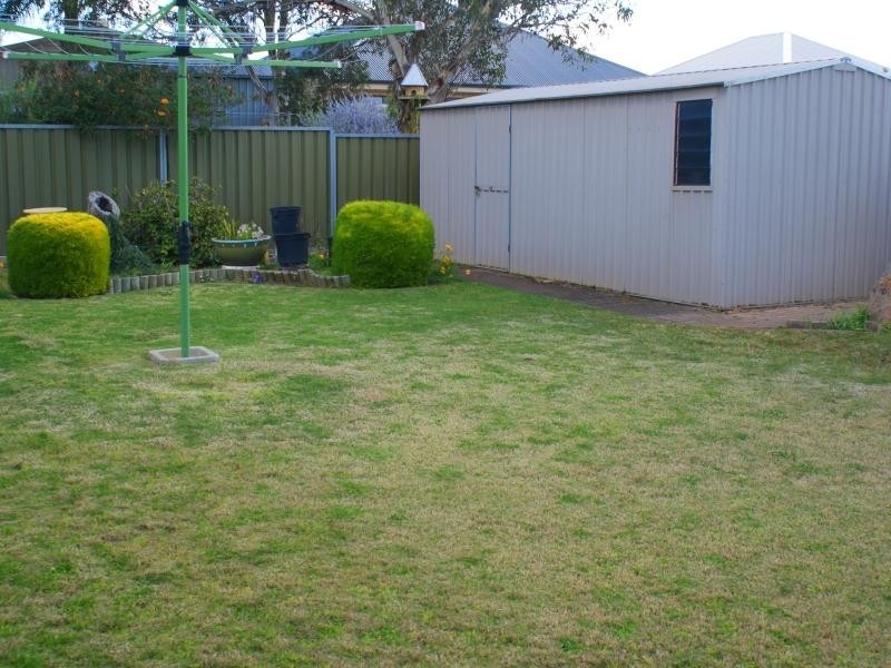 76 Tumbella Drive, Murray Bridge SA 5253
