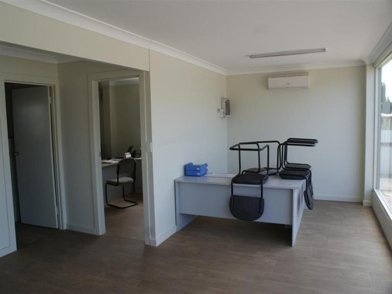 219 Adelaide Road, Murray Bridge SA 5253