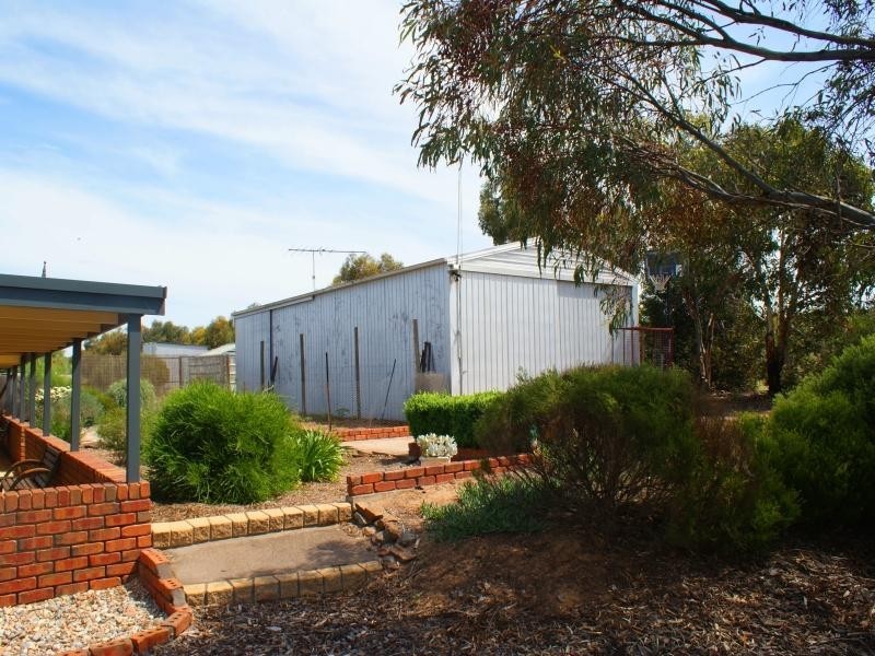 15 Old Swanport Road, Murray Bridge SA 5253