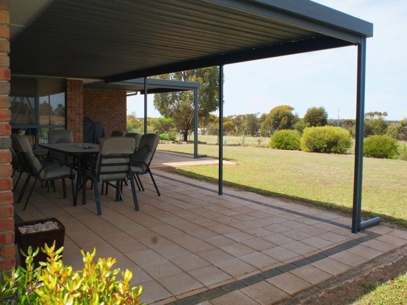 15 Old Swanport Road, Murray Bridge SA 5253