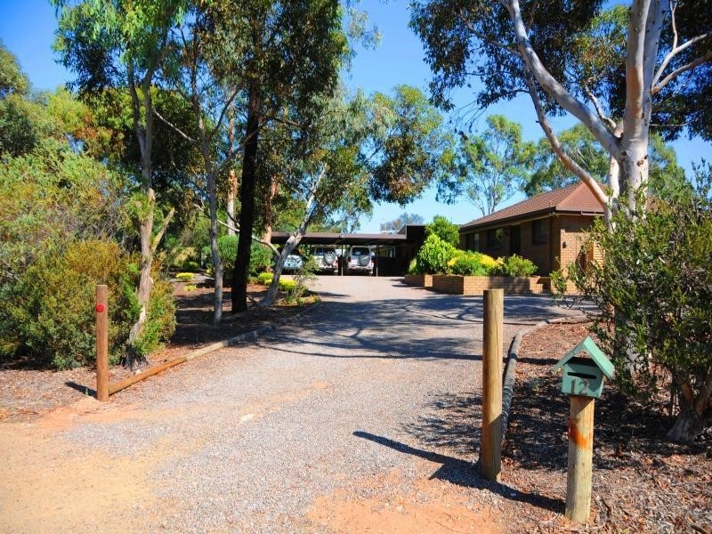 12 Murray Drive, Murray Bridge SA 5253