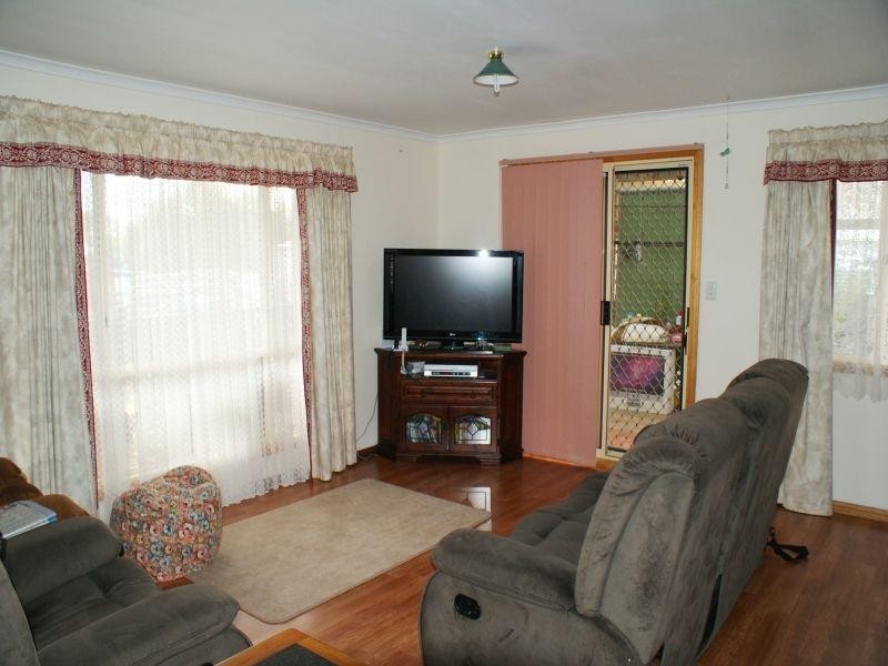 4 Raye Street, Wellington SA 5259