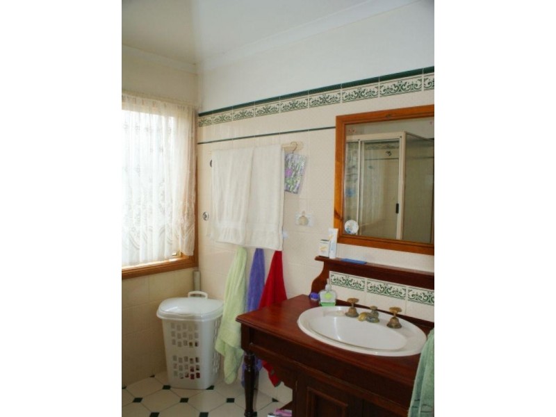 4 Raye Street, Wellington SA 5259