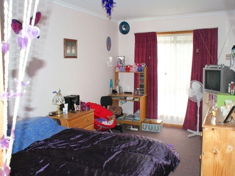 4 Raye Street, Wellington SA 5259