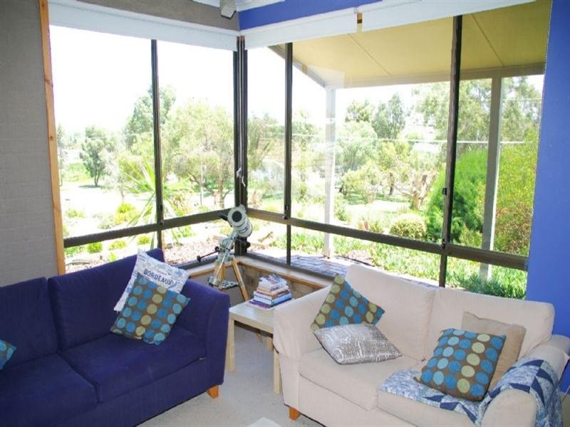 195 Avoca Dell Drive, Murray Bridge SA 5253