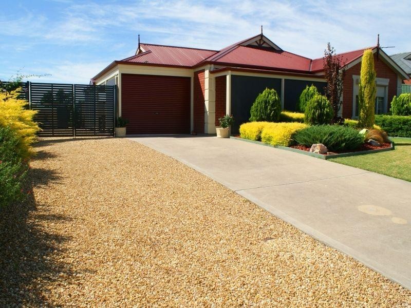 8B Silver Birch Drive, Murray Bridge SA 5253