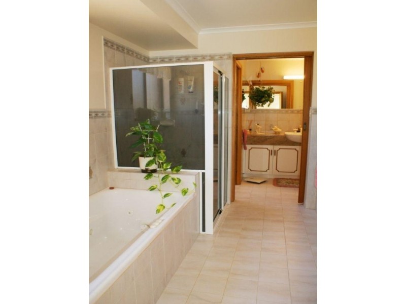 9 Hann Road, Murray Bridge SA 5253