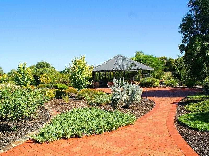 49 Torrens Road, Murray Bridge SA 5253