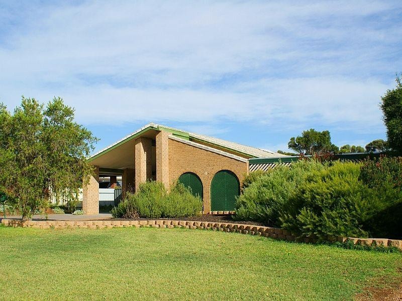 8 Elberta Road, Murray Bridge SA 5253