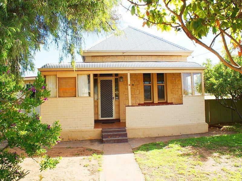 33 Clara Street, Murray Bridge SA 5253