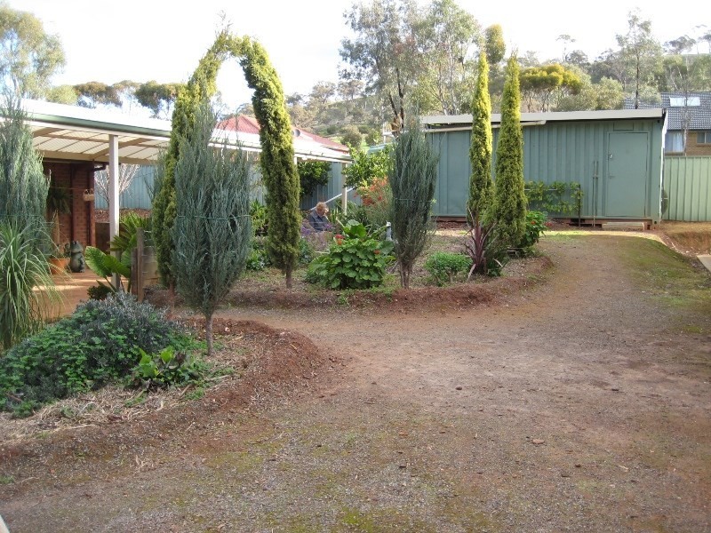 15 Young Road, Kanmantoo SA 5252