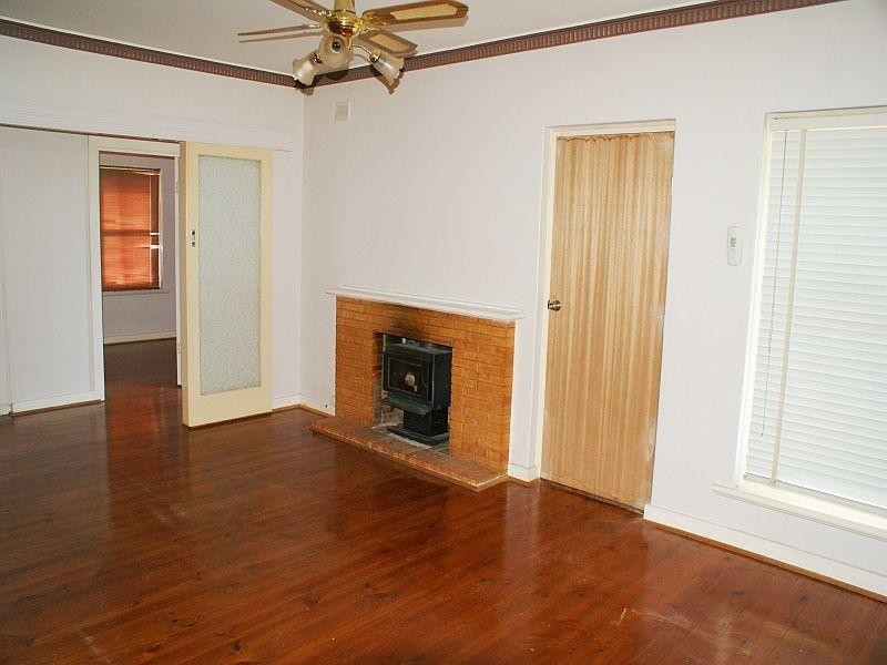 15 Leslie Street, Murray Bridge SA 5253