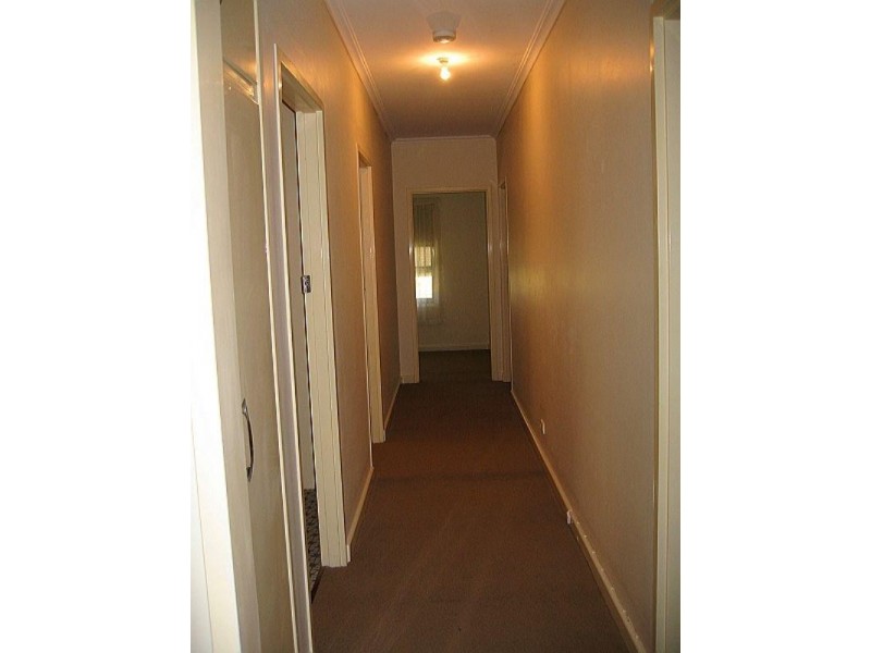 16 Elizabeth Street, Murray Bridge SA 5253