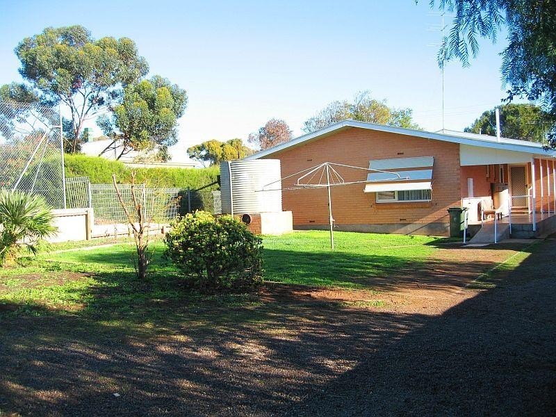 16 Elizabeth Street, Murray Bridge SA 5253