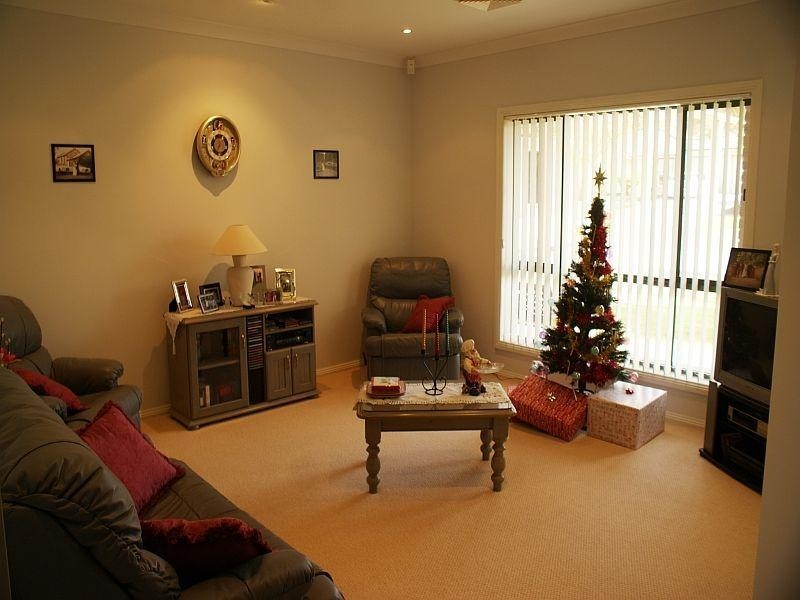 18 Riverglen Drive, White Sands SA 5253