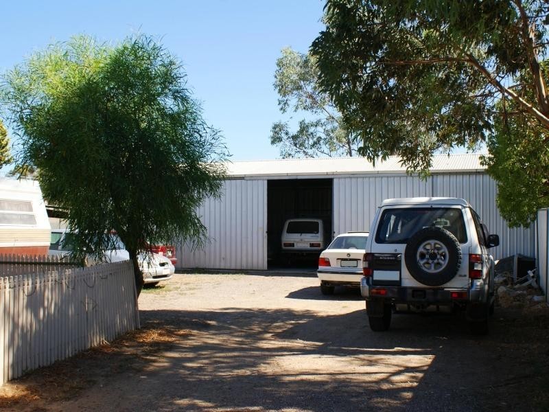 91 Adelaide Road, Murray Bridge SA 5253