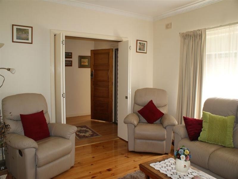 8 Slade Street, Murray Bridge SA 5253