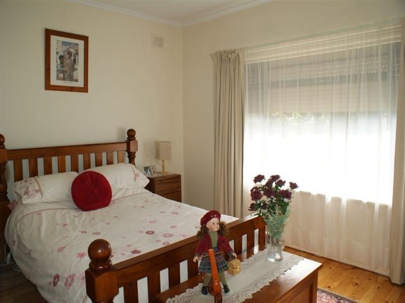 8 Slade Street, Murray Bridge SA 5253