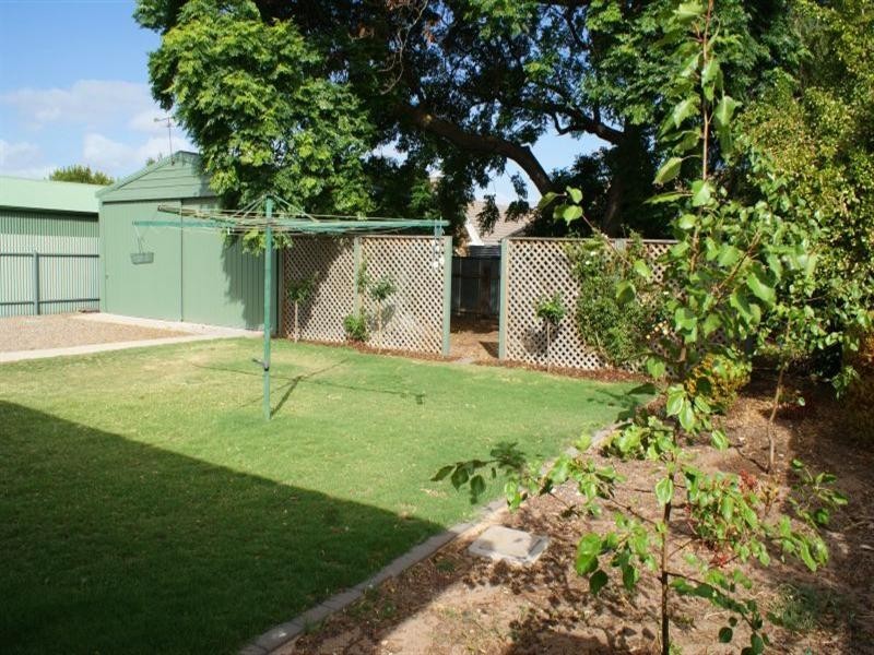 8 Slade Street, Murray Bridge SA 5253