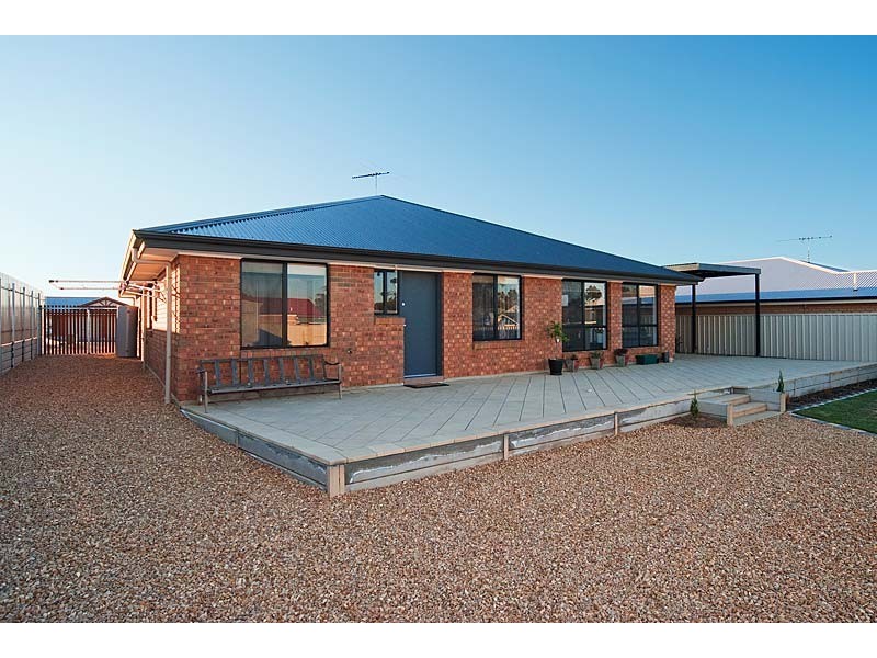 5 Day Street, Murray Bridge SA 5253