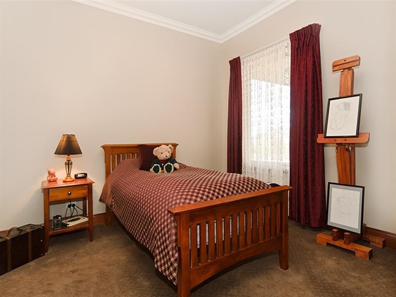 24 Jendarra Court, Murray Bridge SA 5253