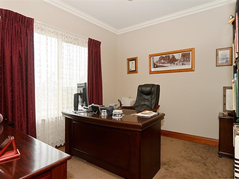 24 Jendarra Court, Murray Bridge SA 5253