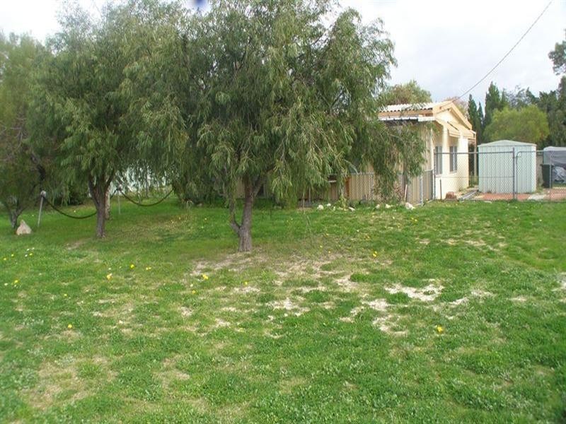 8 O’Neil Street, Lancelin WA 6044