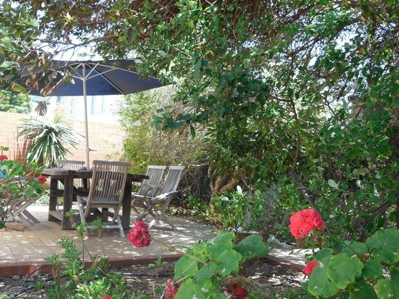 31 Gingin Road, Lancelin WA 6044