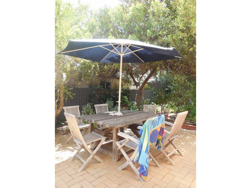 31 Gingin Road, Lancelin WA 6044