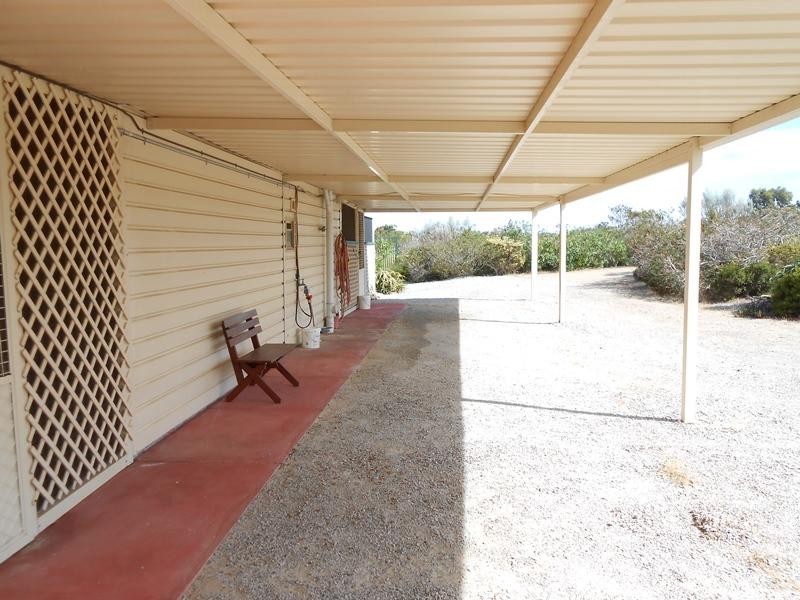 421 Ocean Farm Drive, Nilgen WA 6044