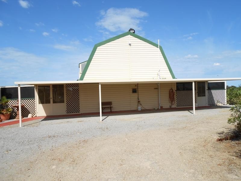 421 Ocean Farm Drive, Nilgen WA 6044