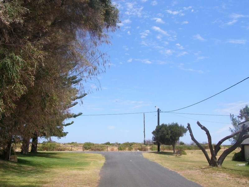 3 Bandy Avenue, Lancelin WA 6044