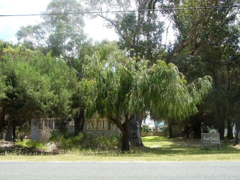 3 Bandy Avenue, Lancelin WA 6044