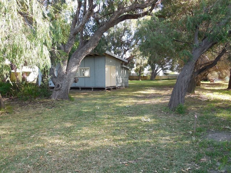 3 Bandy Avenue, Lancelin WA 6044