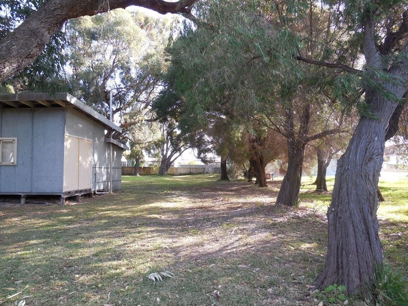 3 Bandy Avenue, Lancelin WA 6044