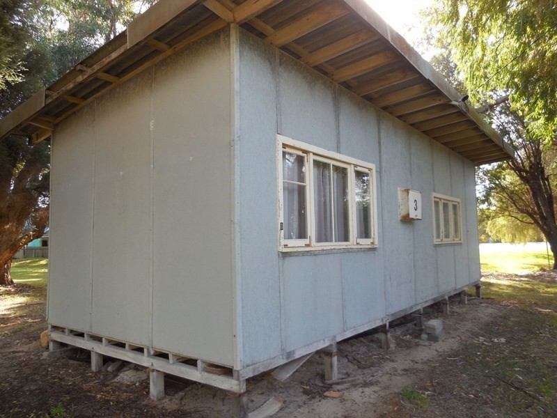 3 Bandy Avenue, Lancelin WA 6044