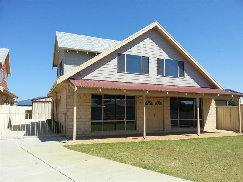 7/1 Clough Place, Lancelin WA 6044