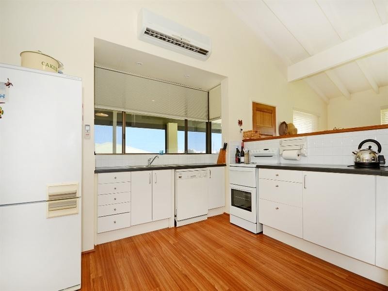 16 Wedge Street, Ledge Point WA 6043