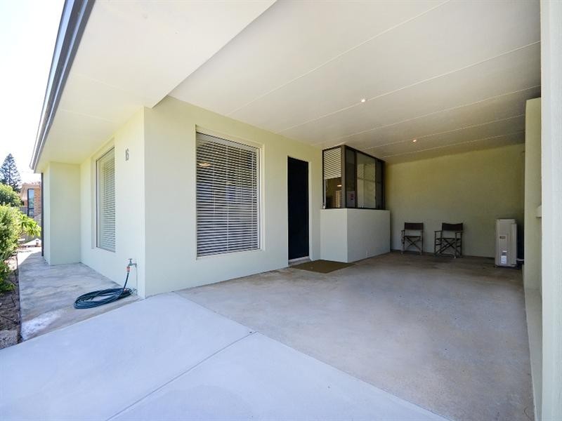16 Wedge Street, Ledge Point WA 6043