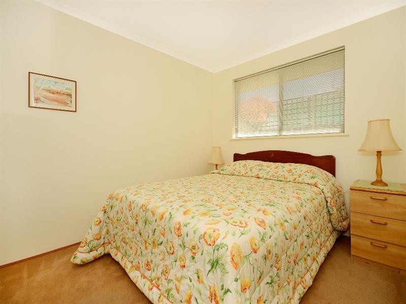 16 Wedge Street, Ledge Point WA 6043