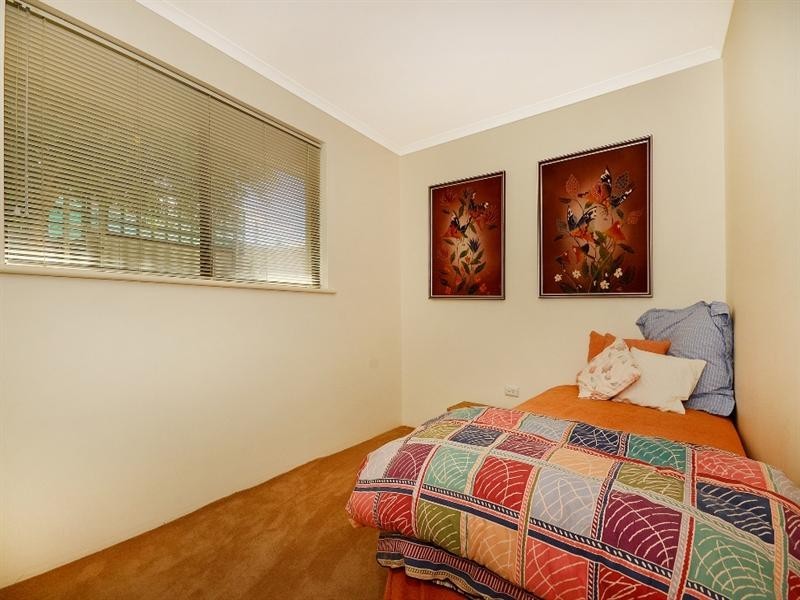 16 Wedge Street, Ledge Point WA 6043