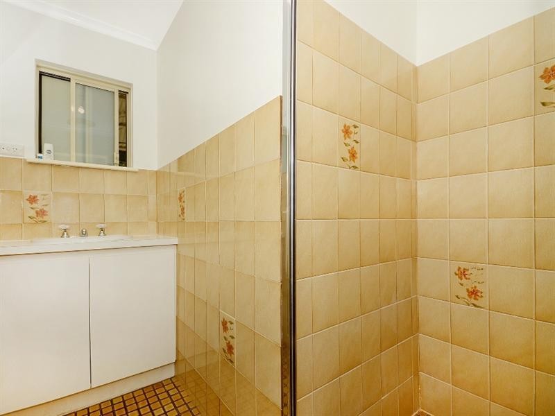 16 Wedge Street, Ledge Point WA 6043