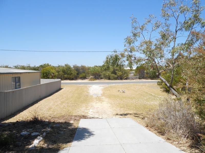 58 Bootoo Street, Lancelin WA 6044