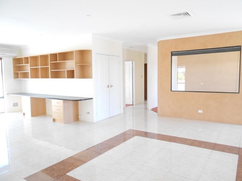 11 Thomas Place, Lancelin WA 6044