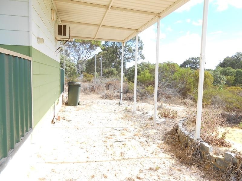 661 Ocean Farm Drive, Nilgen WA 6044