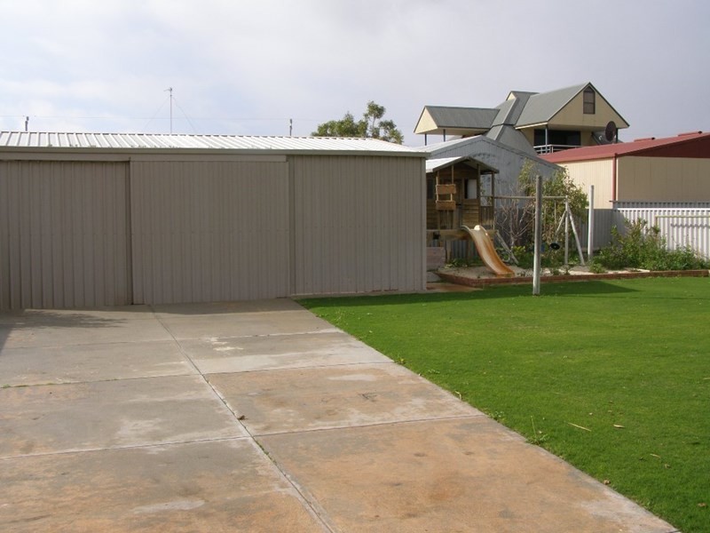 15 Desert Road, Lancelin WA 6044