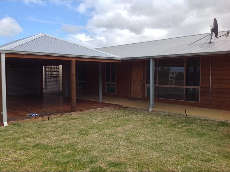 18 Redheart Court, Lancelin WA 6044