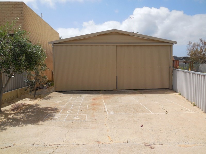 34 Ammon Avenue, Ledge Point WA 6043